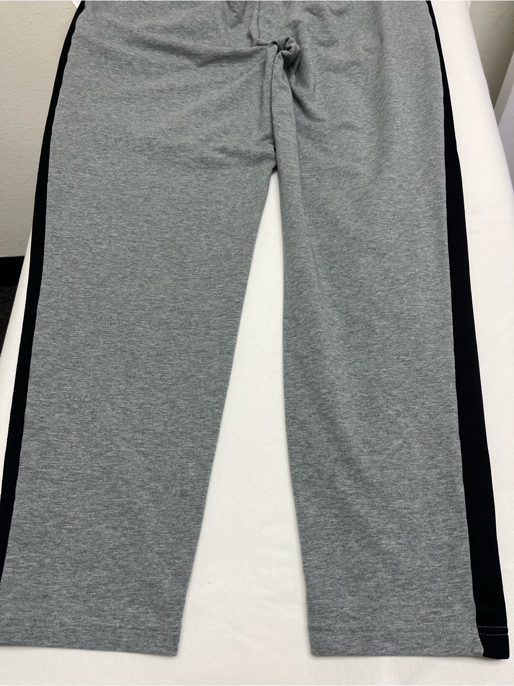 Puma Grey Joggers with Black Size Extra Large - Picture 7 of 9